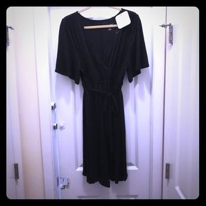 NWT Faux Wrap knee length dress